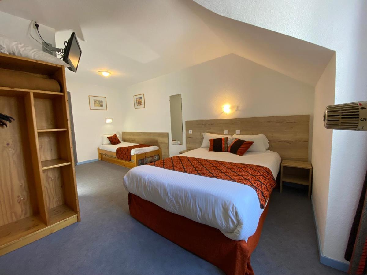 Hotel De La Gare Eygliers Eksteriør billede