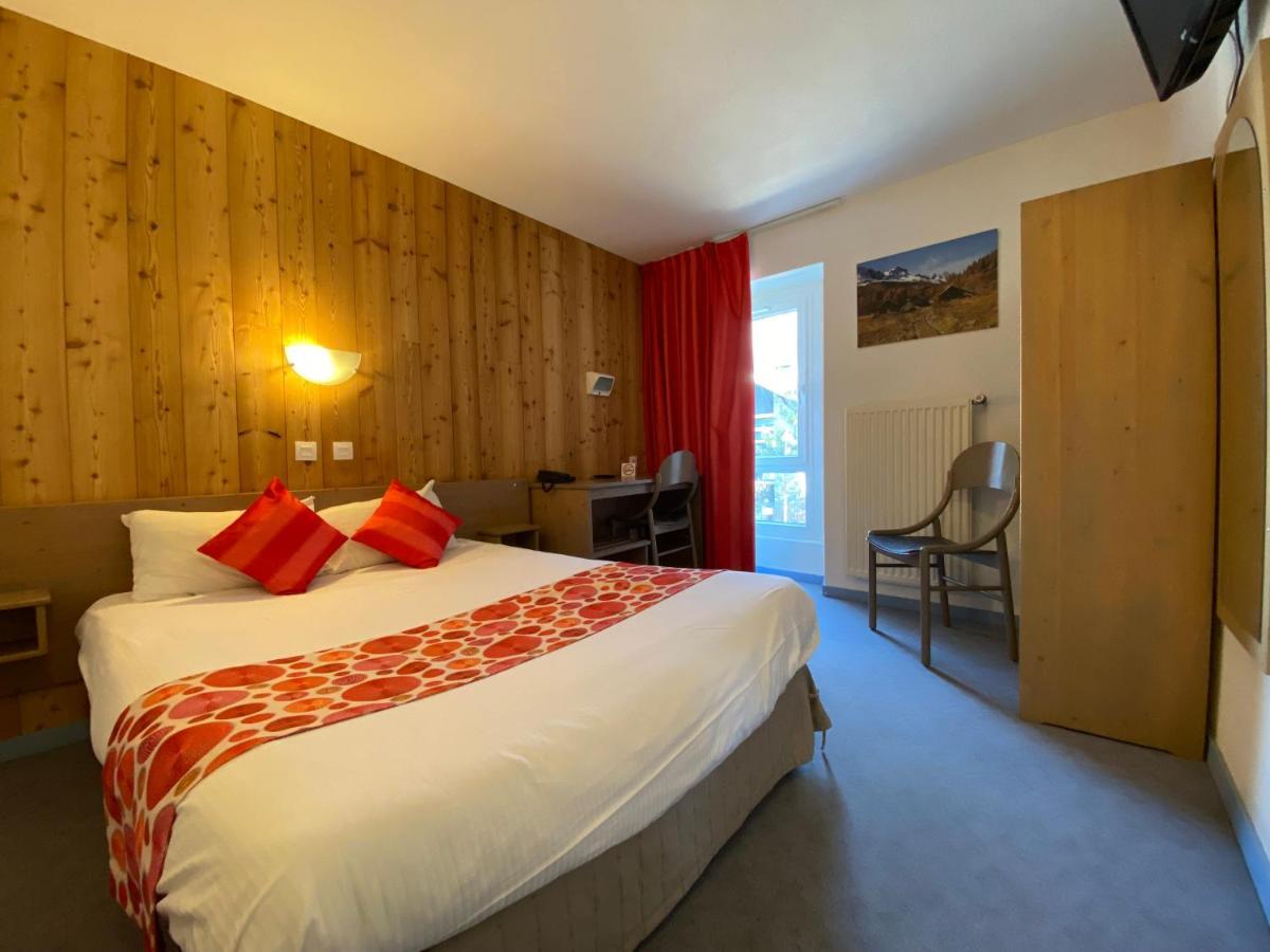 Hotel De La Gare Eygliers Eksteriør billede
